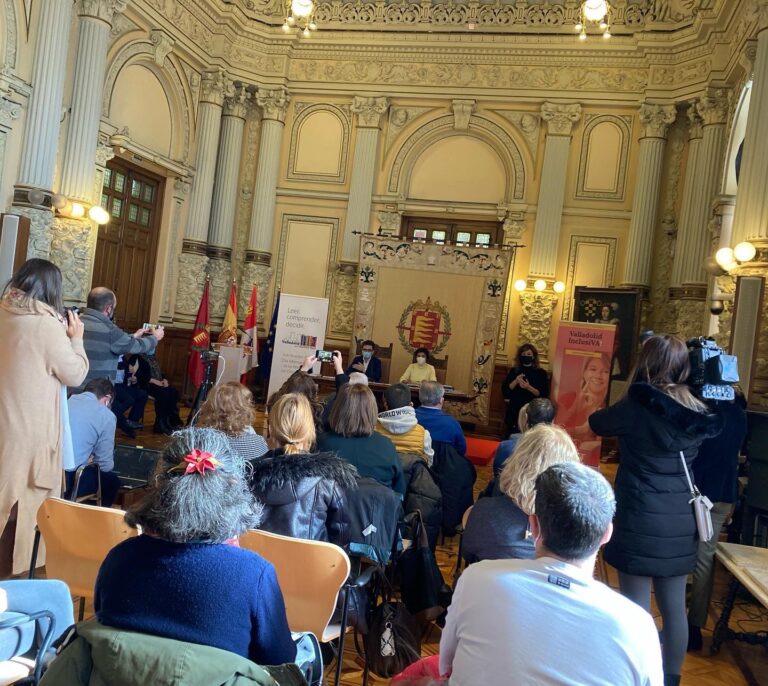 Estuvimos en el Acto del Día Internacional de Personas con Discapacidad que tuvo lugar en el Ayuntamiento de Valladolid.